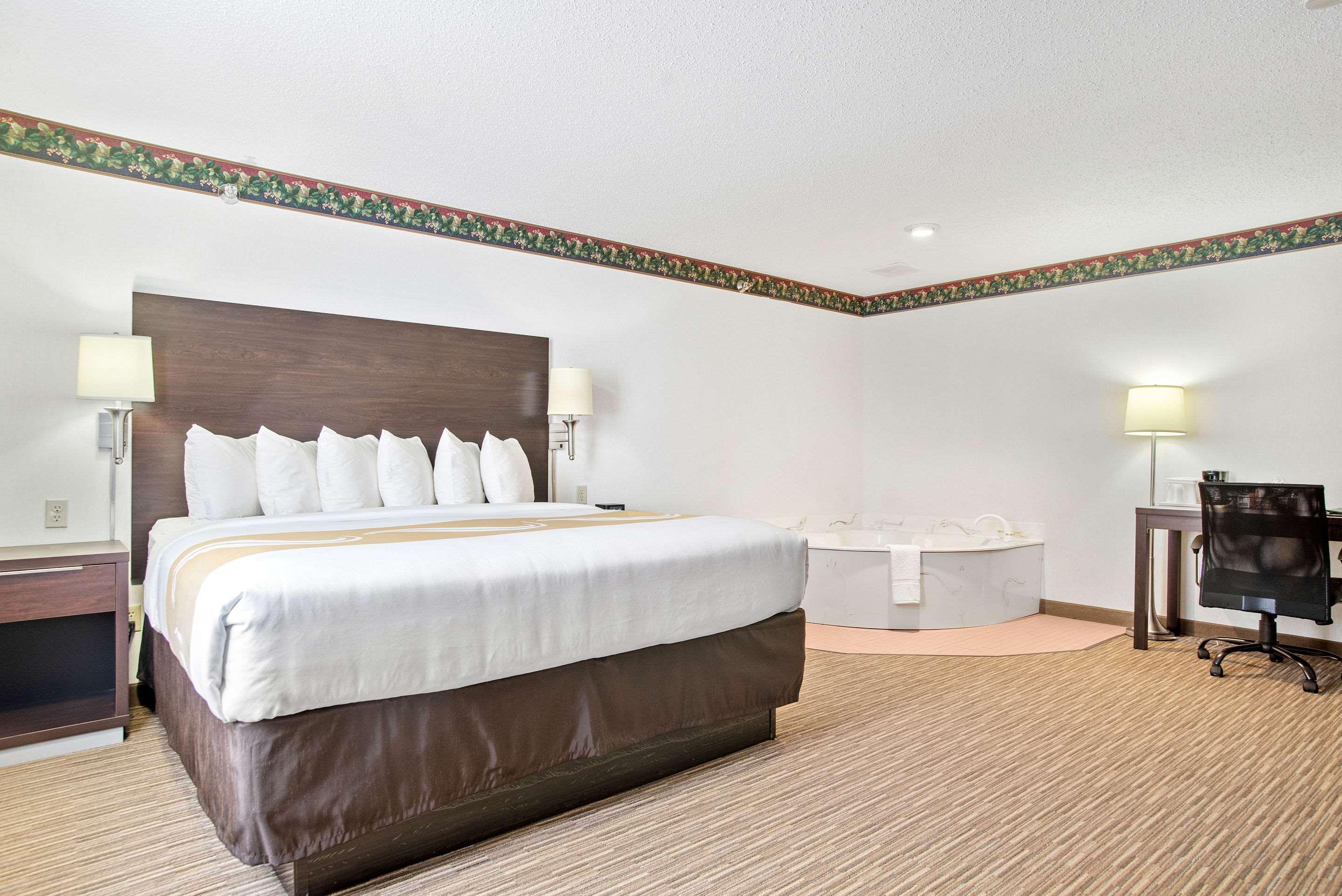 Everspring Inn & Suites Hill City Εξωτερικό φωτογραφία