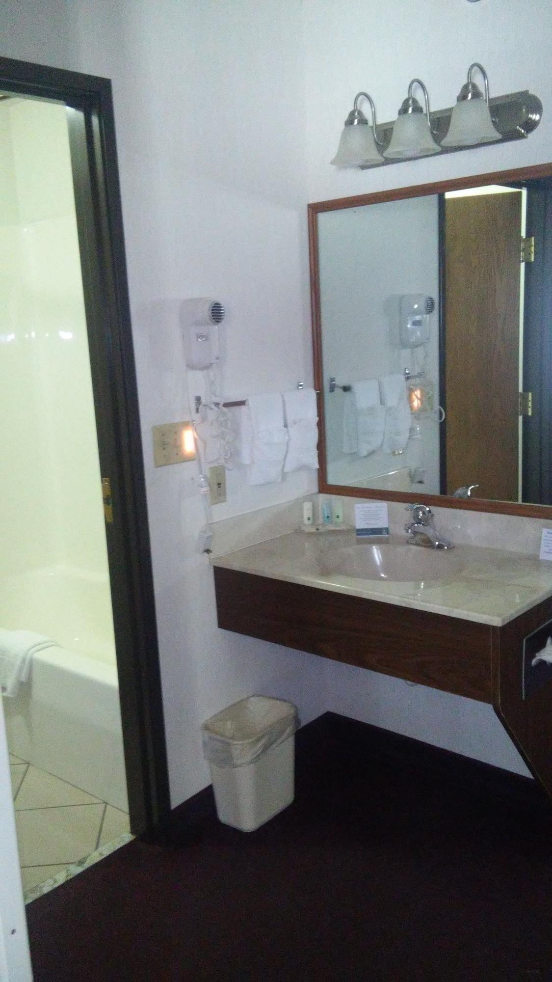 Everspring Inn & Suites Hill City Εξωτερικό φωτογραφία