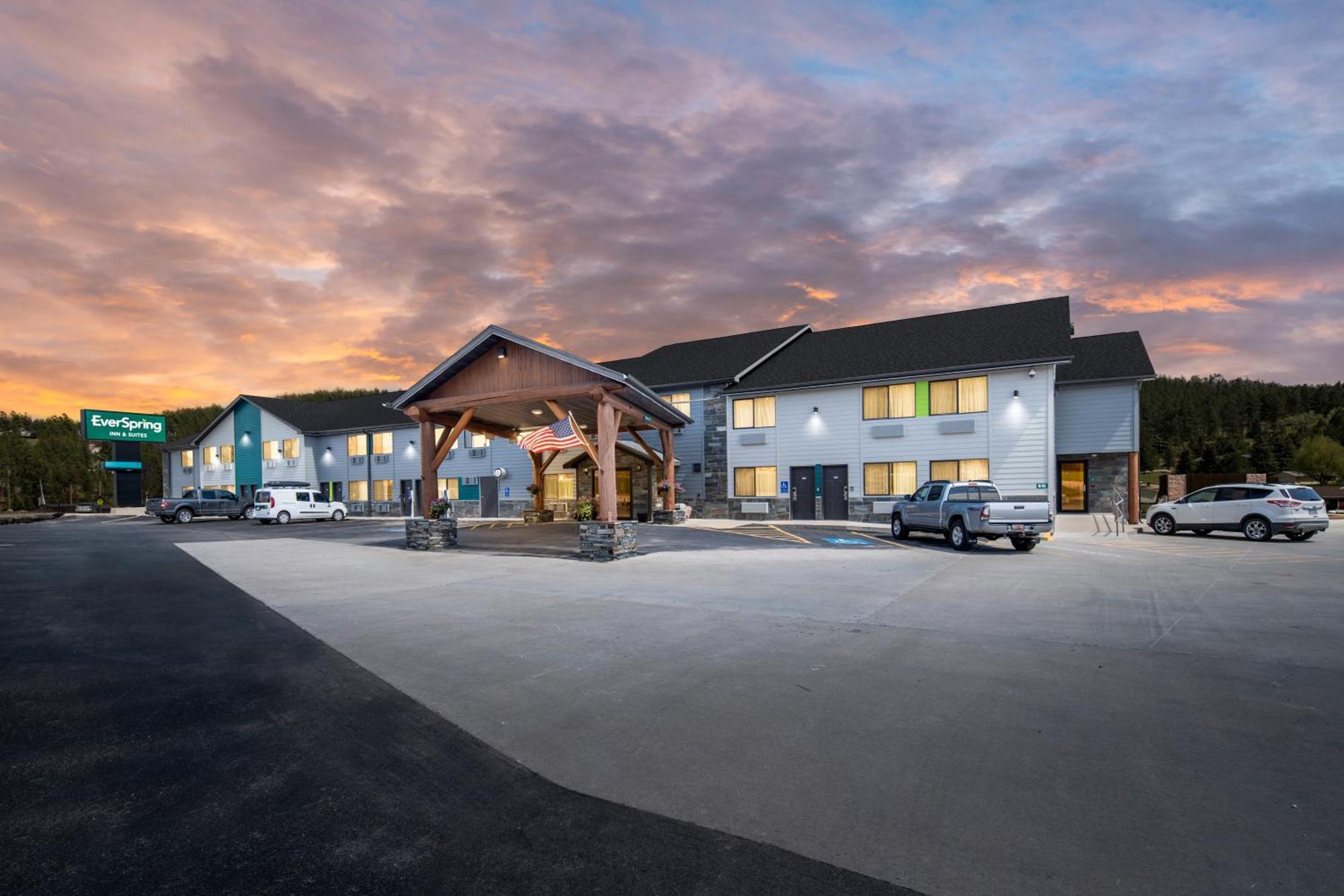 Everspring Inn & Suites Hill City Εξωτερικό φωτογραφία