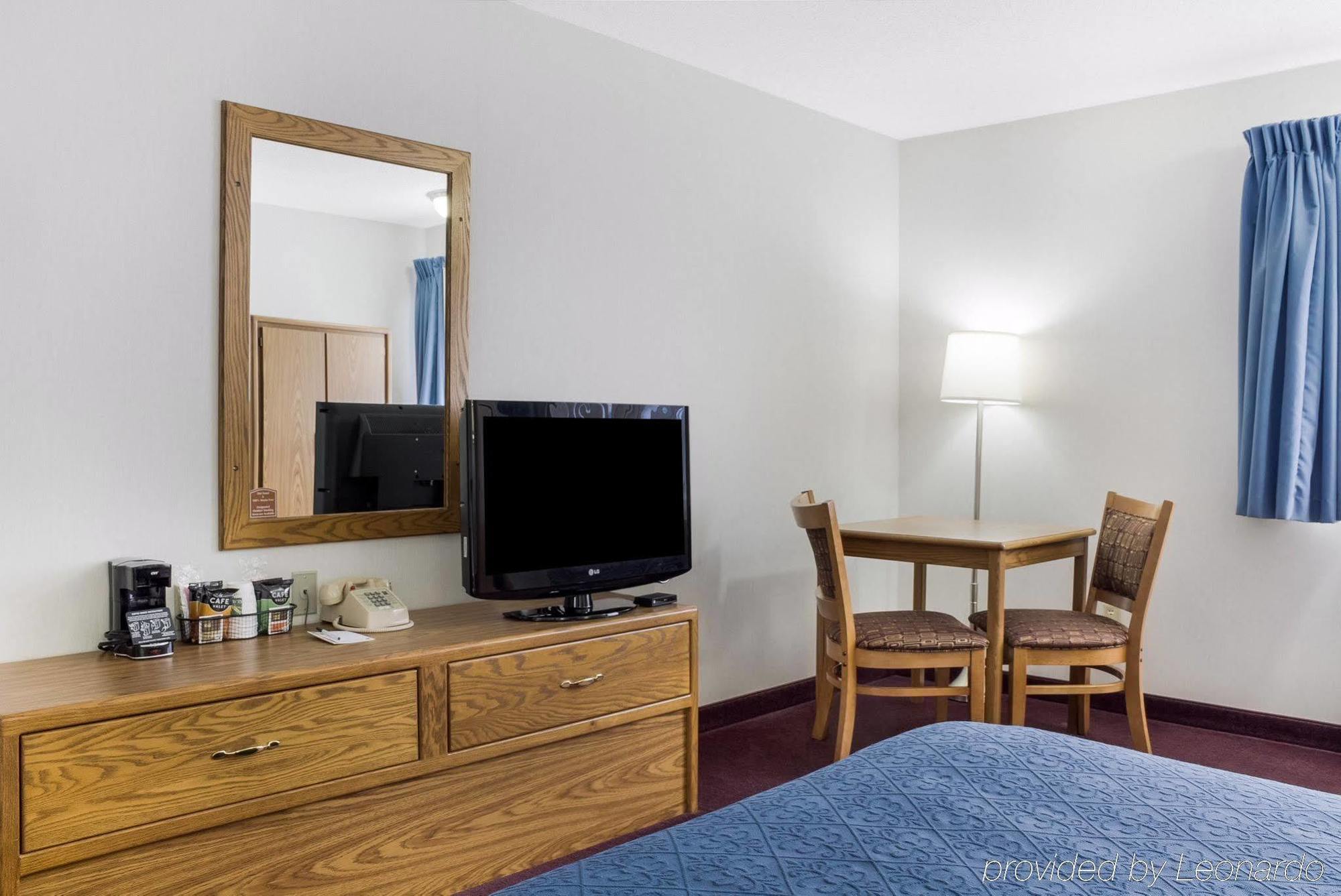 Everspring Inn & Suites Hill City Εξωτερικό φωτογραφία