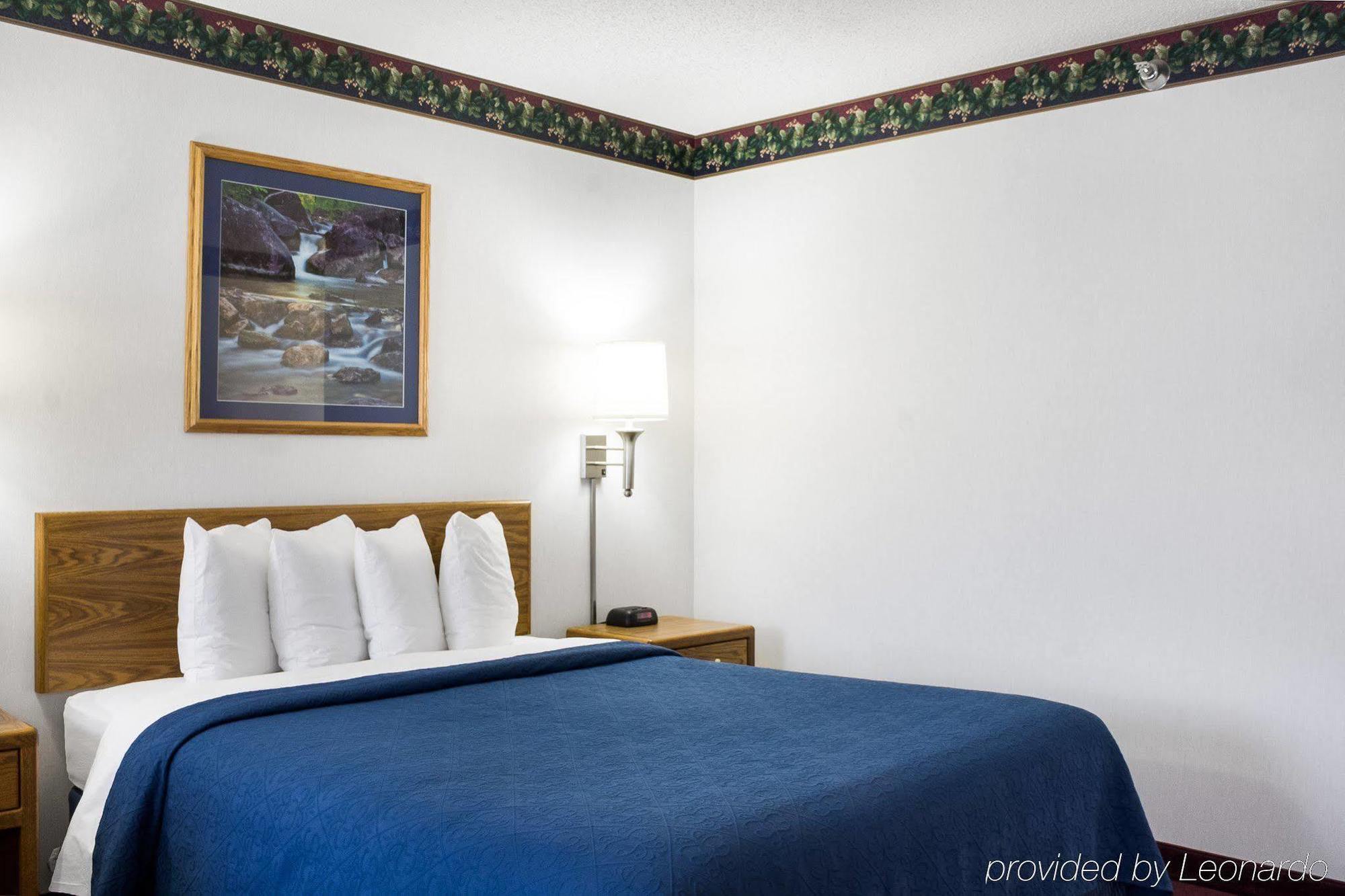 Everspring Inn & Suites Hill City Εξωτερικό φωτογραφία